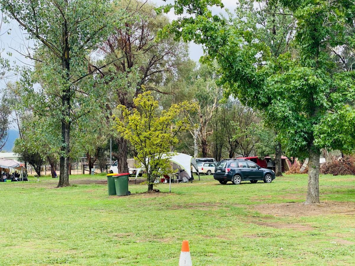 Corryong Caravan Park Formally Mt Mittamatite Caravan Park 외부 사진